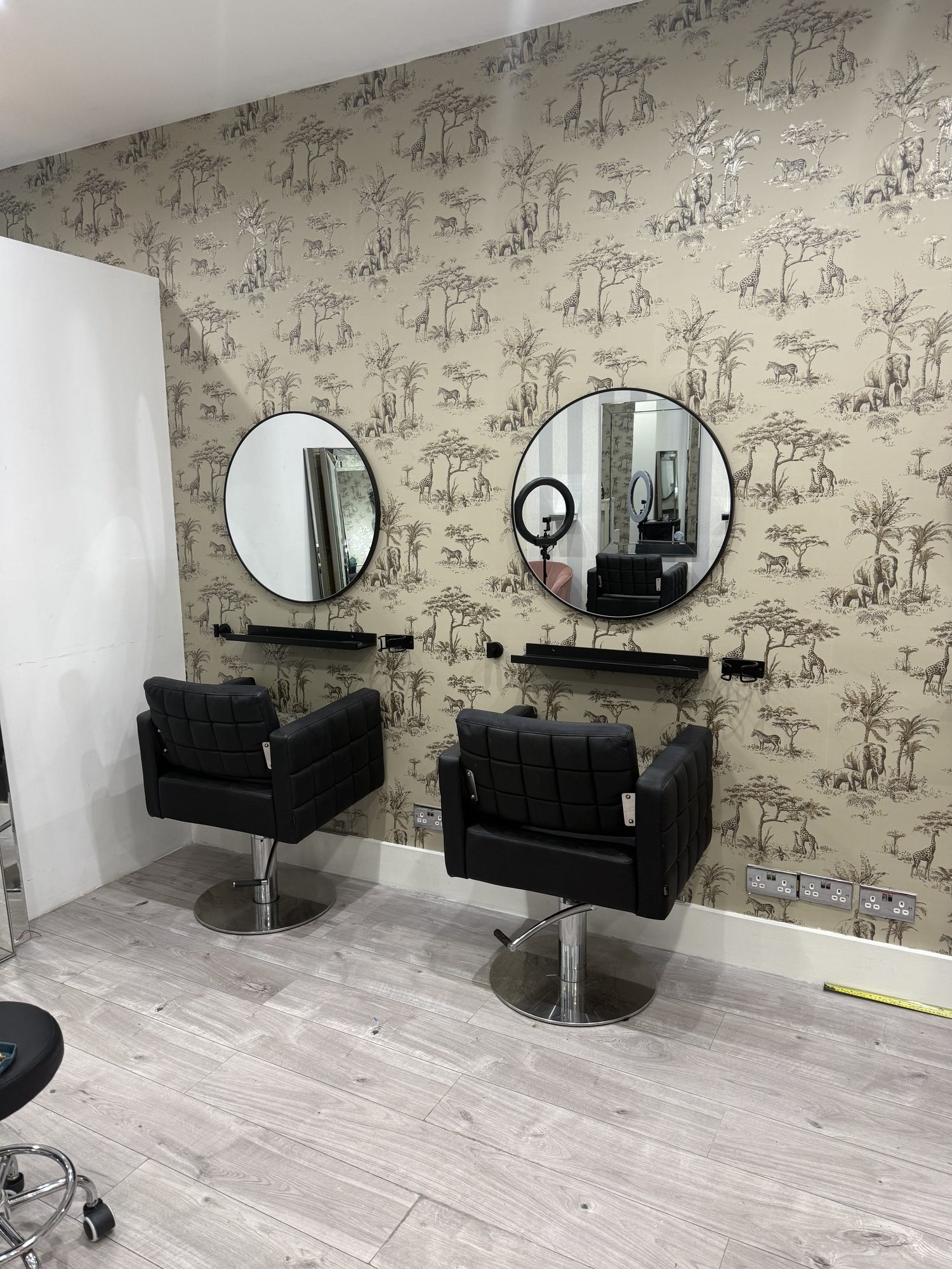 Salon Detail